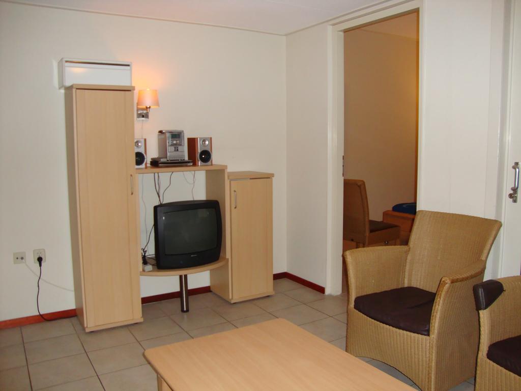 Vakantiepark De Berkenhorst Kootwijk Rum bild